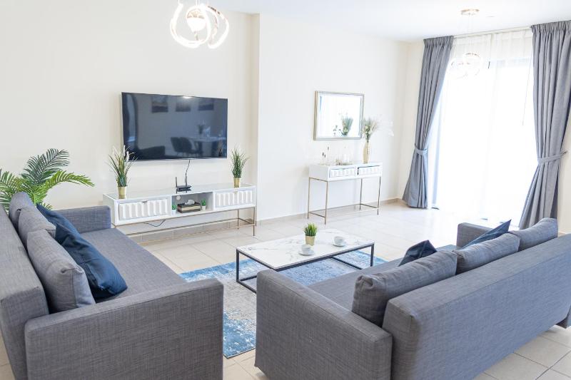 Murjan JBR apartment by HAPPY SEASON — отель с удобствами в Дубае