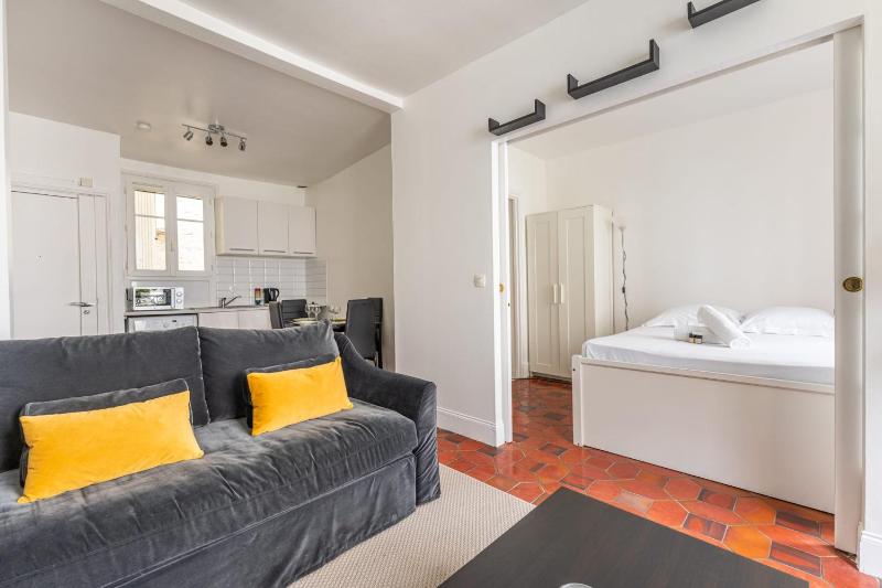 Cosy Apartment near Champs-Elysees — отзывы гостей и цены