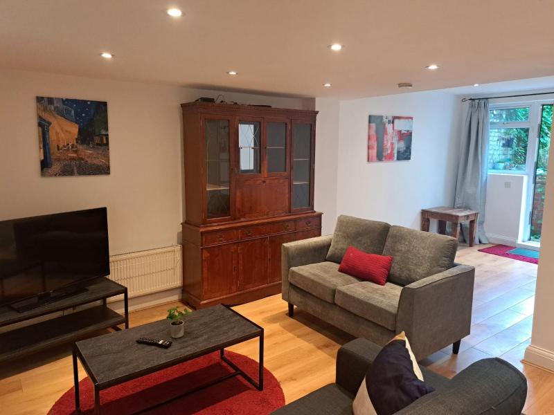 Shepherds Bush Apartment — комфортный отель в Лондоне