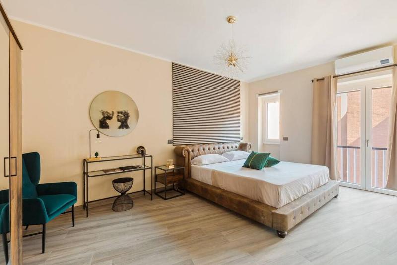 Charming Trastevere Two — отель с удобствами в Риме