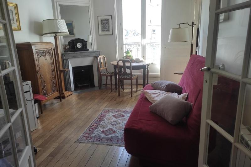 Цены на Haven of peace near Montmartre в Париже