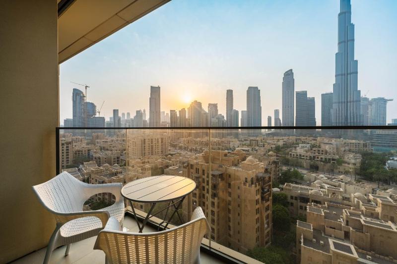 Maison Privee - High-End Apt with Direct Burj Khalifa Views — забронировать отель в Дубае