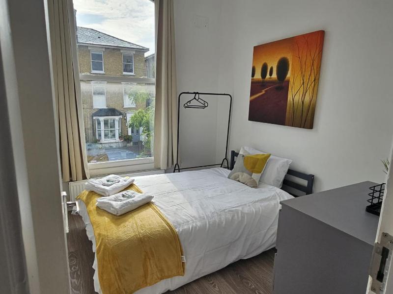 3 Bedroom Apartment in Finsbury Park — отель с удобным расположением в Лондоне
