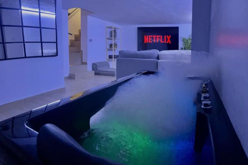 Alicantecity Jacuzzinema — отель с удобным расположением в Аликанте