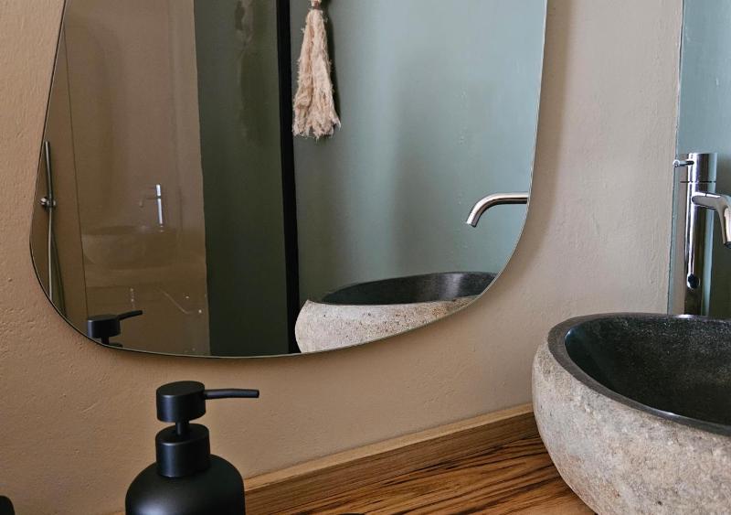 Rayuela Suite a San Pantaleo - Elegante Guest House