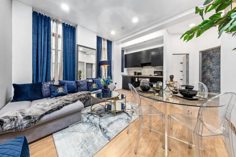 Harrods KnightsBridge 2 BR flat KB15 — отель в Лондоне, Соединенное Королевство