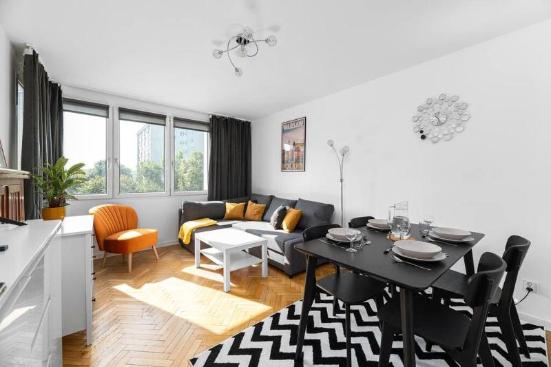 Цены на Warsaw Concierge Srebrna в Варшаве