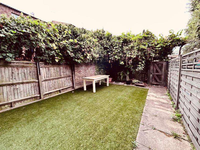 Amazing 3BR House in Shoreditch/Brick Lane! — отель с удобствами в Лондоне