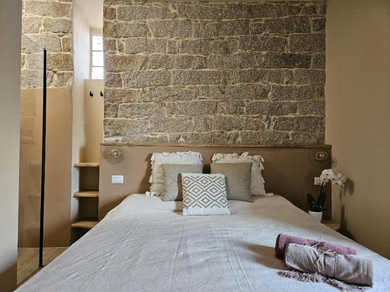 Rayuela Suite a San Pantaleo - Elegante Guest House