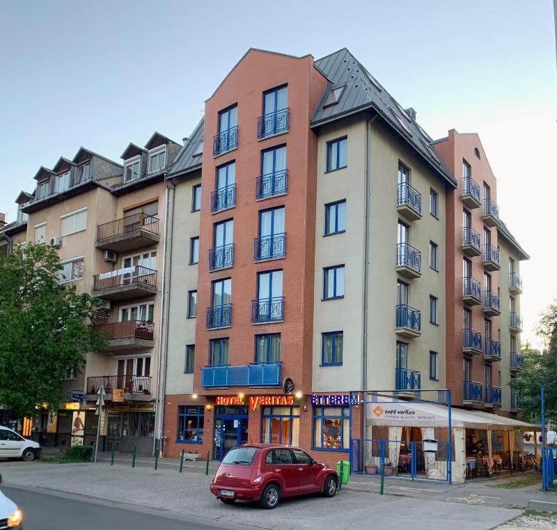 Hotel Veritas 3 — отель в Будапеште, Венгрия