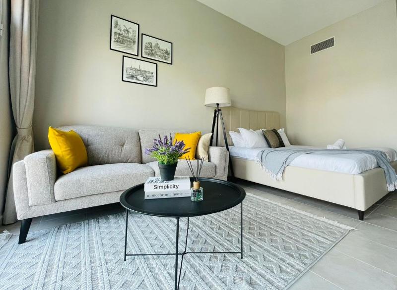 Premium Studio I Discovery Gardens - 2 min from Metro — отель с удобствами в Дубае
