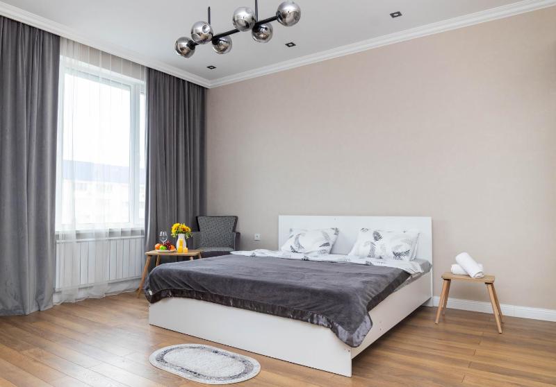 ReliableHouse kvartira v luksovom ZK vozle Megi — отель с удобствами в Алматы