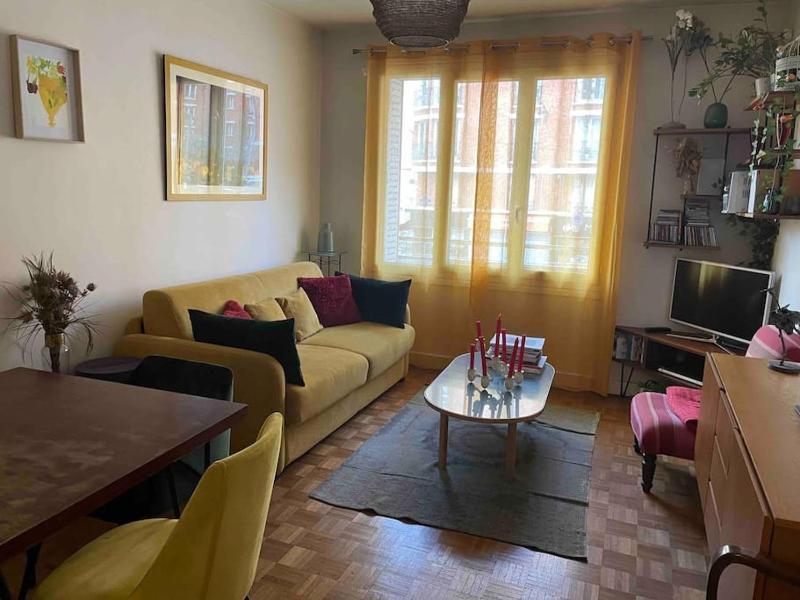 Цены на Nice 64m2 flat near Champs Elysees в Париже
