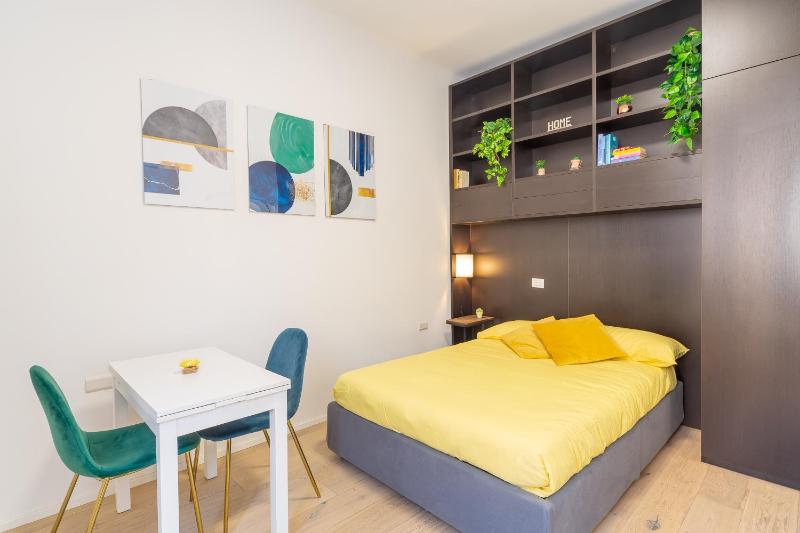 [Marghera Suite] Duomo 10min, Fast Wifi & Metro — отель с удобным расположением в Милане