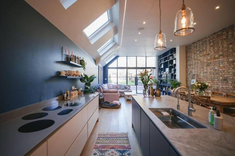 Цены на Stunning Modern 5-Bed House in Central London в Лондоне