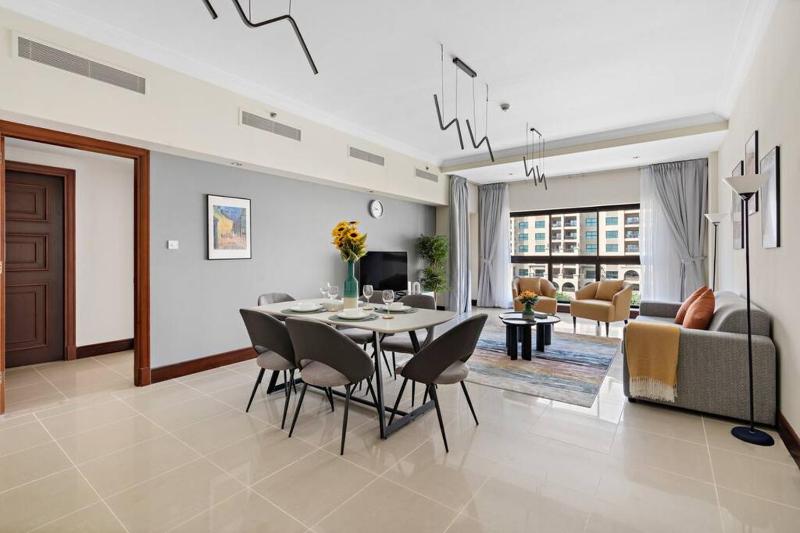 StoneTree - Golden Mile 7 2BR - Beach Access — отель с удобным расположением в Дубае