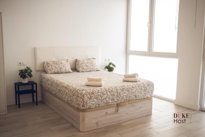Santa Maria de la cabeza Apartments — отель с удобным расположением в Мадриде