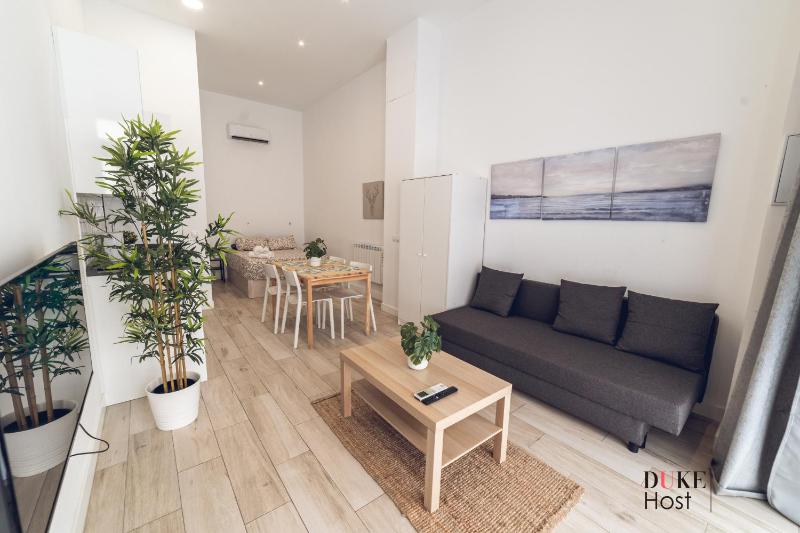 Santa Maria de la cabeza2 Apartments — отель в Мадриде, Испания