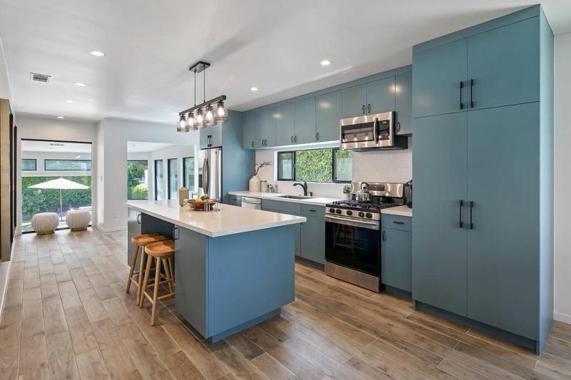 Comfortable, Stylish Westwood Home — отель в Лос-Анджелесе, Соединенные Штаты Америки