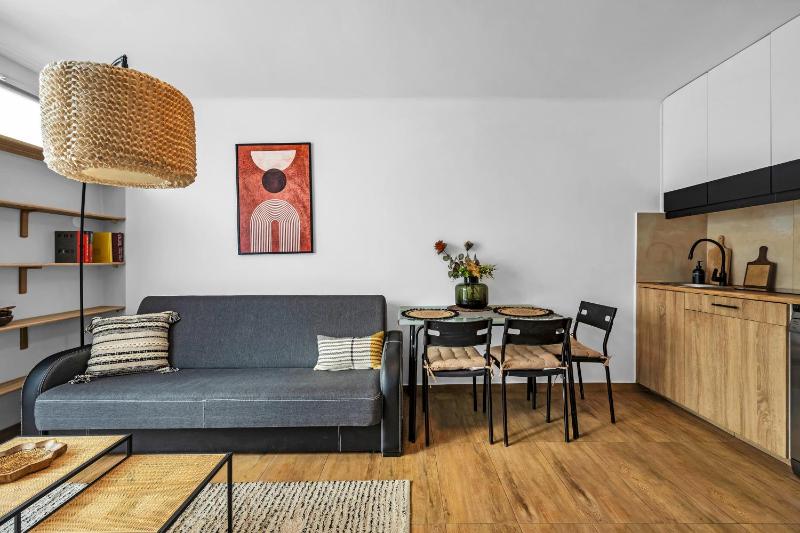 Jana Pawla II Comfort Apartments by Rentujemy — отель с удобным расположением в Варшаве