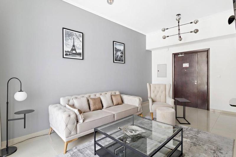 StoneTree - Modern 1 BR Apartment near Marina Beach — отель в Дубае, Объединенные Арабские Эмираты