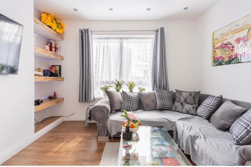 Fresh Apartment & Parking — отель с удобствами в Лондоне