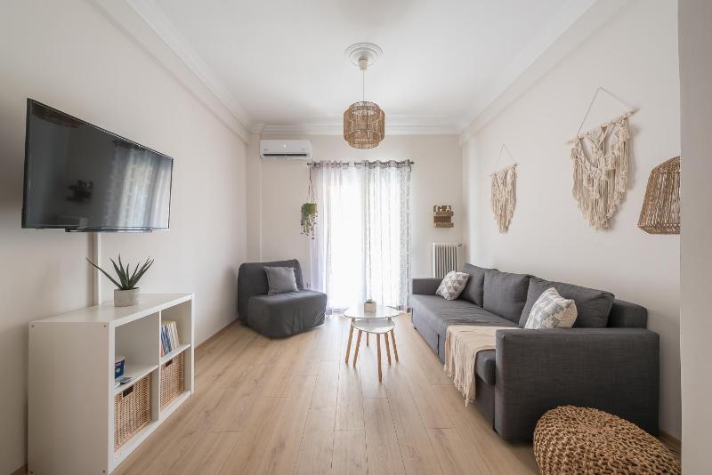 Цены на Irodis at Koukaki By Greece Apartments в Афины