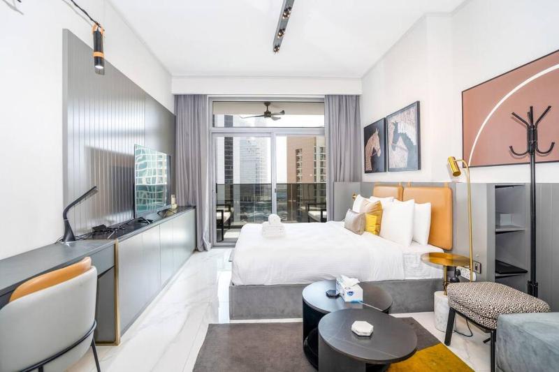 Цены на Elegant Studio - Canal View - Top Facilities в Дубае