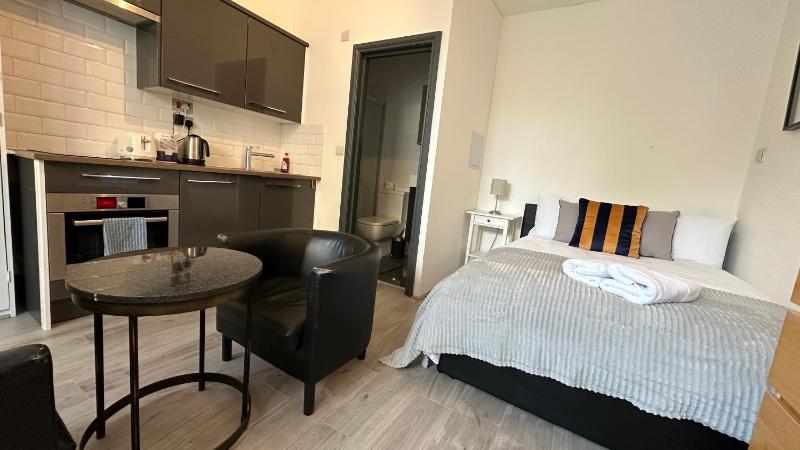 Comfortable studio west London — отель с удобным расположением в Лондоне