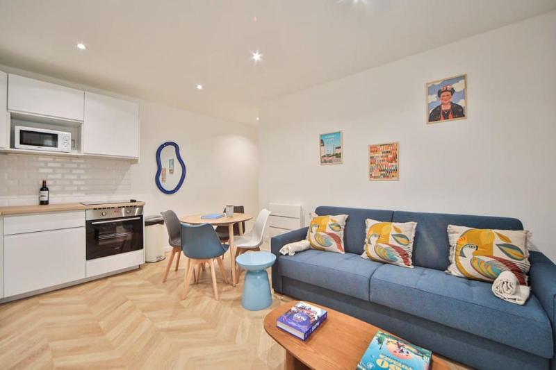 Paris 10eme, Appartement chic et calme — комфортный отель в Париже