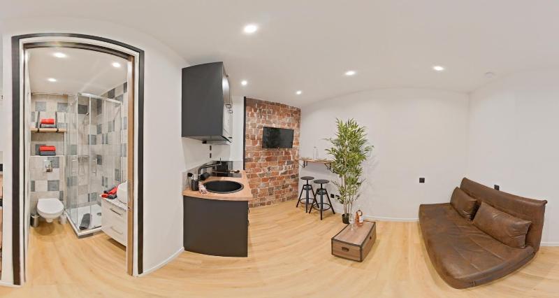 T1 PRESTIGE PARIS MONTMARTRE — отель с удобным расположением в Париже
