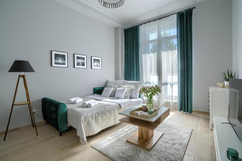 Corolla Apartments Swietokrzyska 30 - Metro, Palac Kultury i Nauki — отзывы гостей и цены