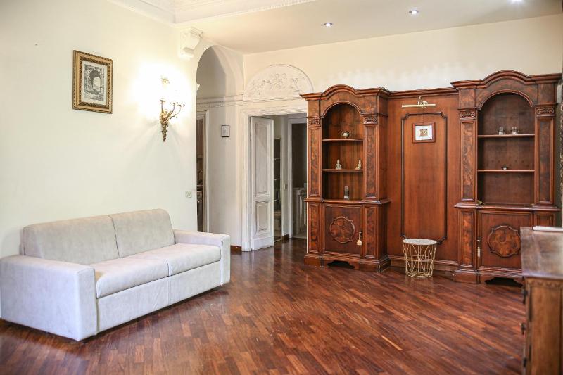 Bpremium apartment — отель с удобным расположением в Риме