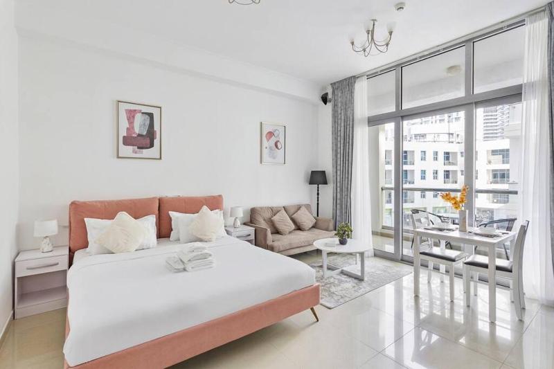 StoneTree - Stylish Studio in Dubai Marina — забронировать отель в Дубае