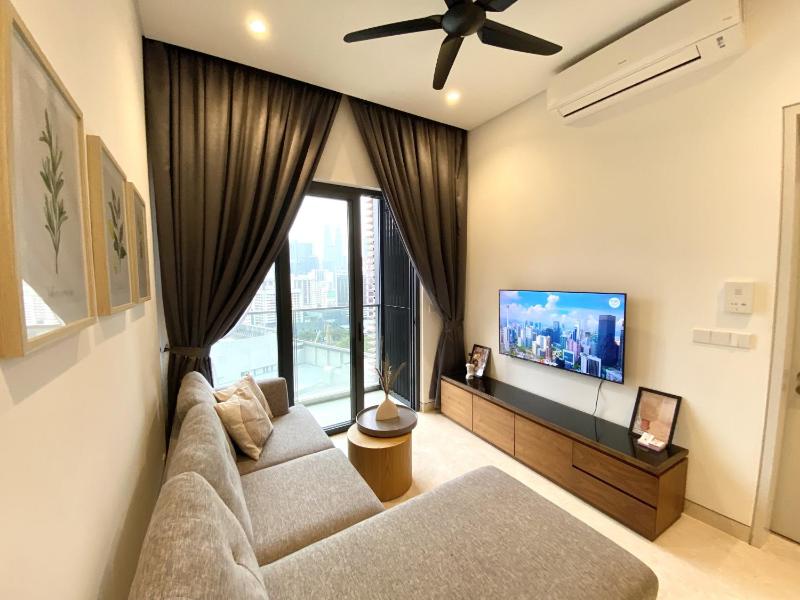 Infinity Pool Suite Bukit Bintang Lalaport BBCC Kuala Lumpur — комфортный отель в Куала-Лумпуре