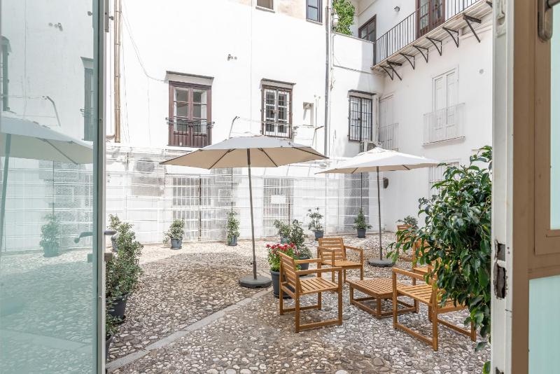 Цены на Torremuzza Homes by Wonderful Italy в Палермо