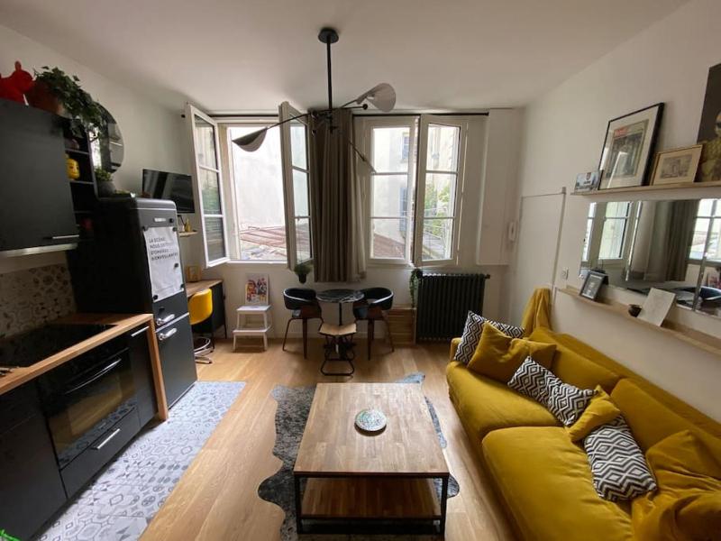 Joli studio en plein Marais. — забронировать отель в Париже