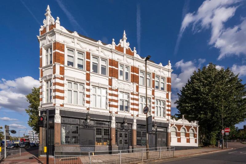 Modern City Living Studios at Antigallican in London — отель в Лондоне, Соединенное Королевство