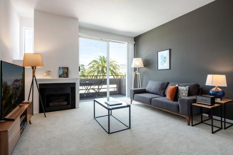 Mid-Wilshire 1BR w Sundeck nr S La Brea LAX-79 — отзывы гостей и цены