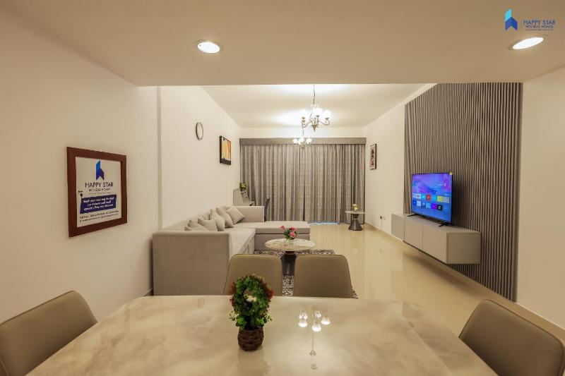 Stylish 2BR Suite Near MOE — забронировать отель в Дубае