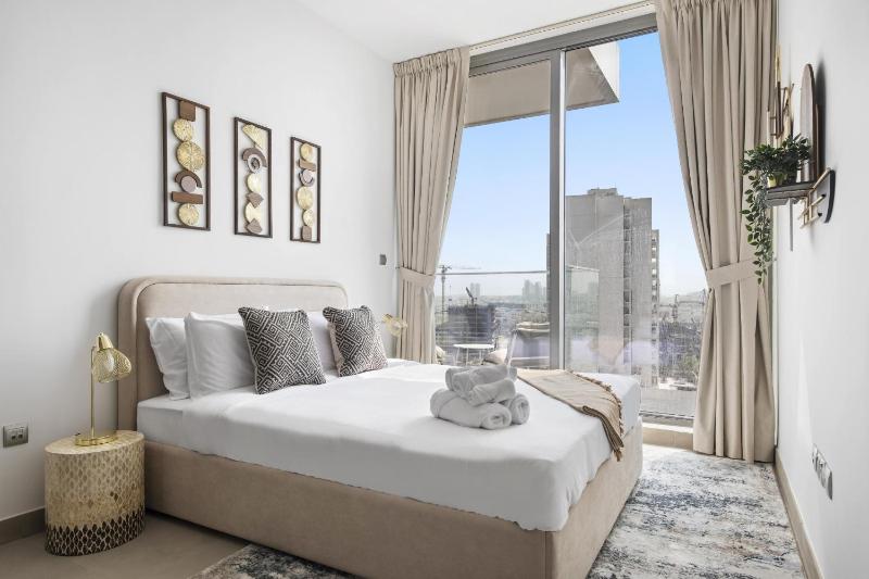 VayK - Brand New One Bedroom in JVC — отель с удобствами в Дубае