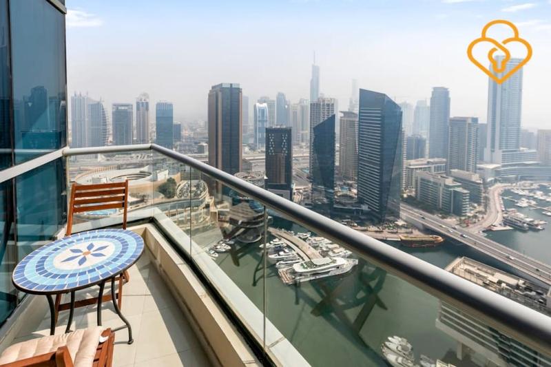 Цены на Keysplease Beautiful 3 BR+Nanny Water View Near Metro, Dubai Marina в Дубае
