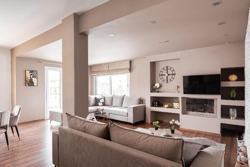 Цены на Glyfada Premium Residence в Афины