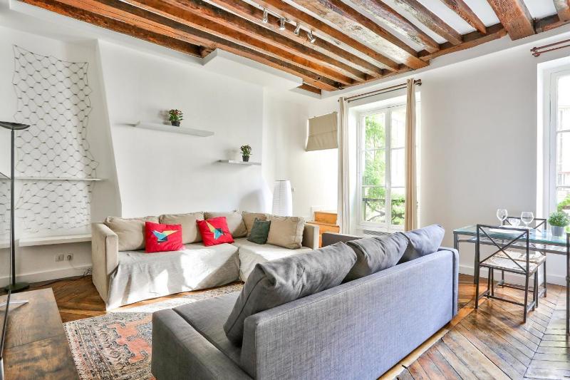 Chatelet les Halles Superb Appartment — отель с удобным расположением в Париже