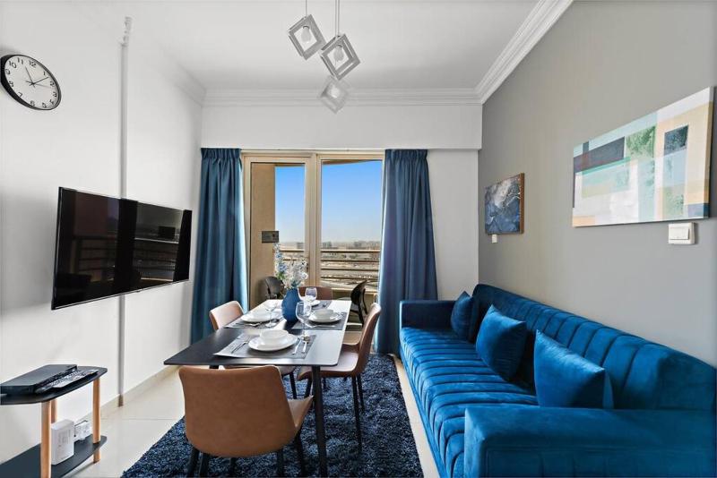 StoneTree - Stylish 1BR near Marina Walk — отзывы гостей и цены