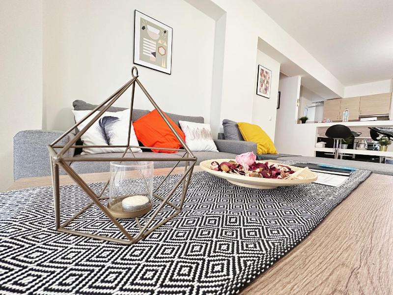 AH your property in Athens — отель с удобным расположением в Афины