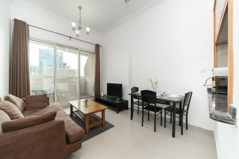 StoneTree - Fully Furnished 1BR near Metro Station — отель в Дубае, Объединенные Арабские Эмираты