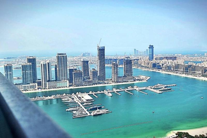 2 Bedroom Apt with Sea View — отель с удобствами в Дубае