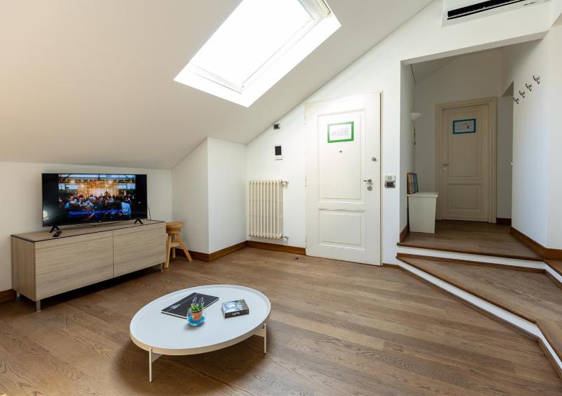 Maison One nel centro di Milano — отель в Милане, Италия