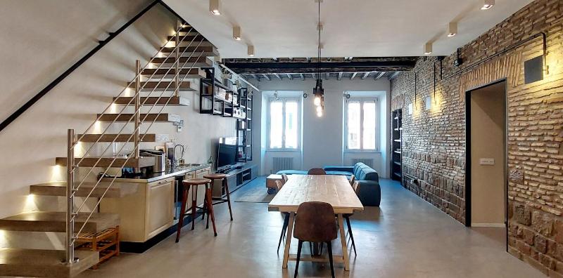 Цены на Loft 133 - Central and Luxury Loft in Rome в Риме